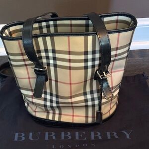 Burberry Authentic Bucket Bag (great condition)